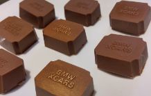 pralin personalizate in relief