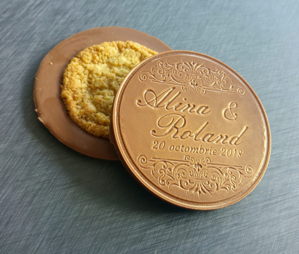 marturii ciocolata personalizata cu biscuite